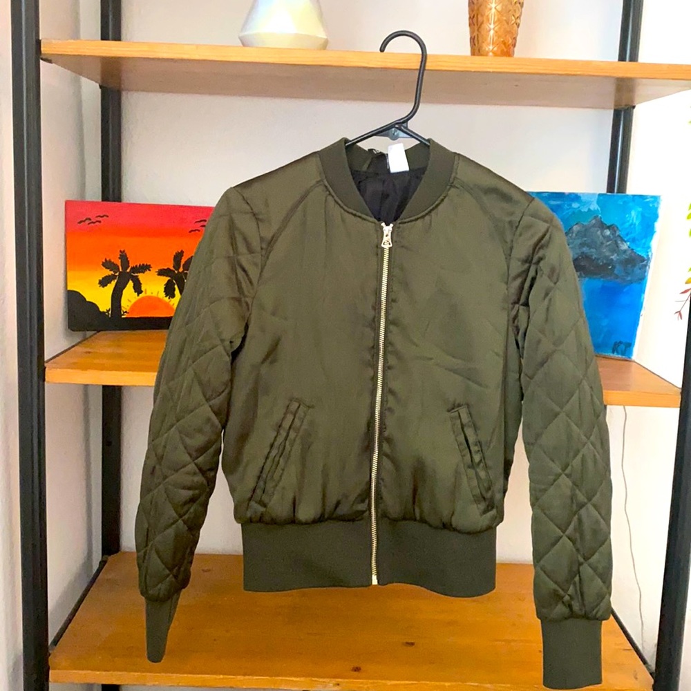 Divided by H&M army green Bomber Jacket size 6